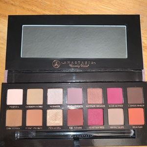 Anastasia Modern Renaissance Eyeshadow Palette